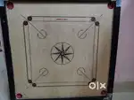 Carrom board