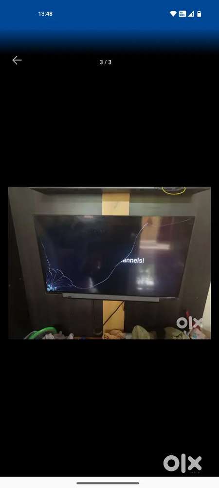 Motorola Tv 32 inch screen broken