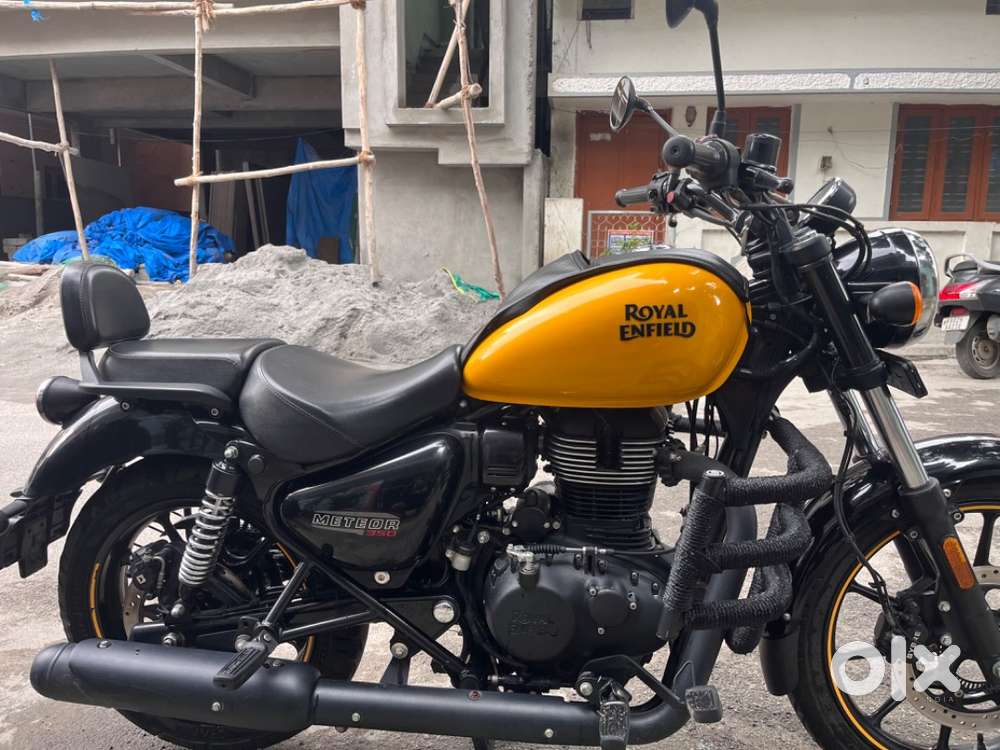 Immediate sale Meteor 350 Fireball yellow, 2022