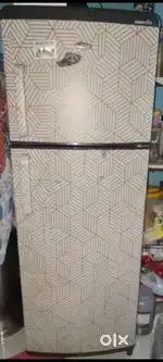 Whirlpool   double door fridge very good condition very