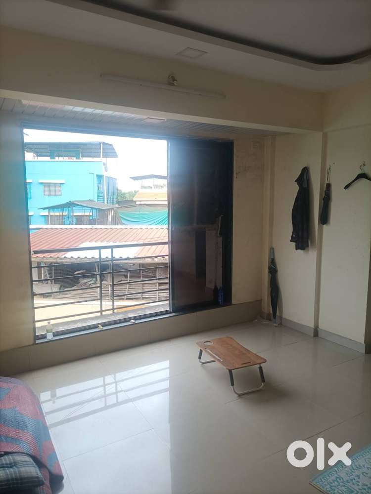 Student Roommate reqd at ULWE
