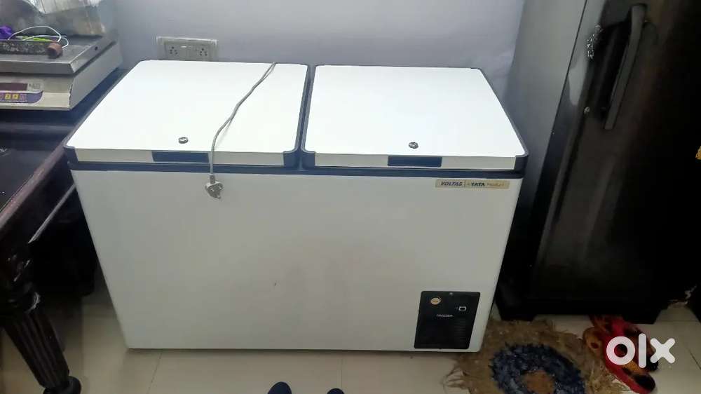 Voltas Deep freezer 320L