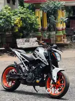 Duke 200 BS6