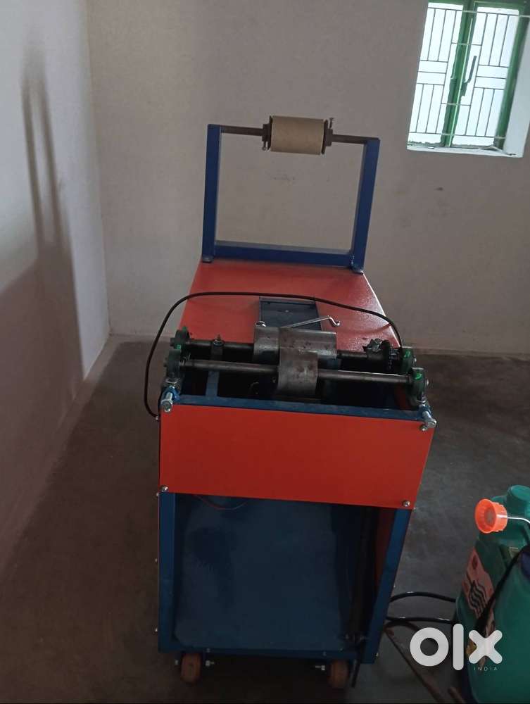 Paper plate machine