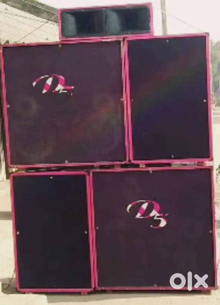 DJ BOX SELLING only 5*12 Box with speaker