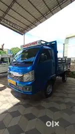 Tata Intra v20 bs4  high quality 3 side open