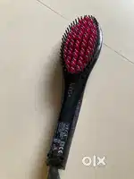 VEGA straightener brush