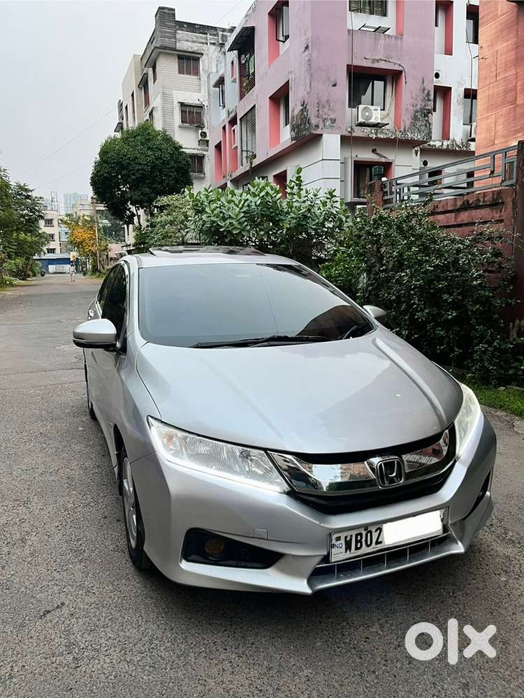 Honda city VXMT  ivtec petrol Sunroof 2015 Tax 2030 Excellent car