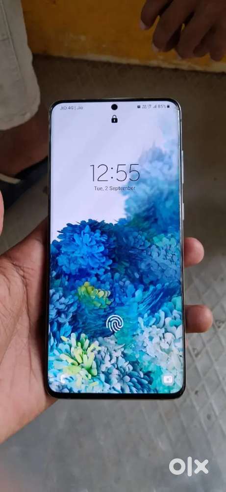 Samsung s20 + 8/128 storage good condition