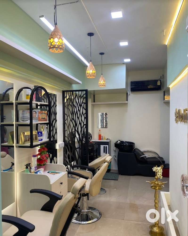 Running beauty parlour