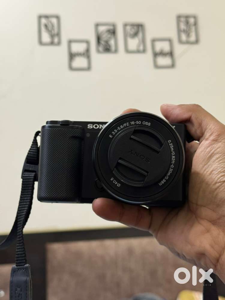 Sony ZV-E10 + 16-50mm OSS Lens  Very Less Used  Under Warranty