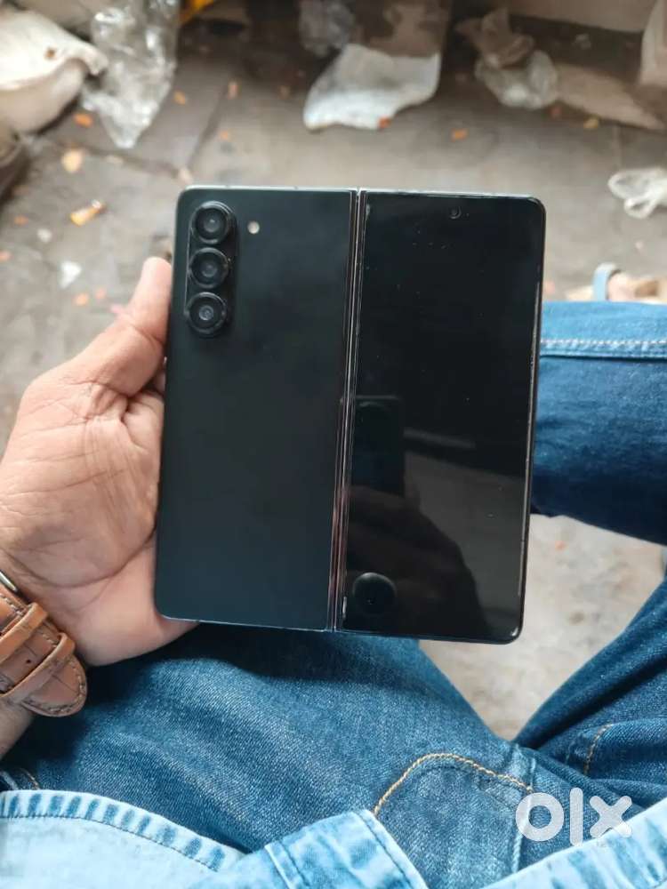 Samsung fold 5 excellent condition 12/256 GB