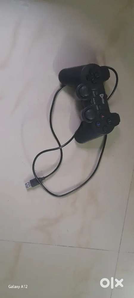 PS4 wired controller