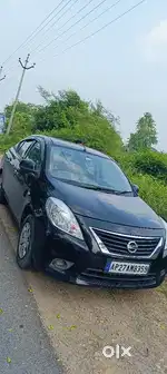 Nissan Sunny 2012
