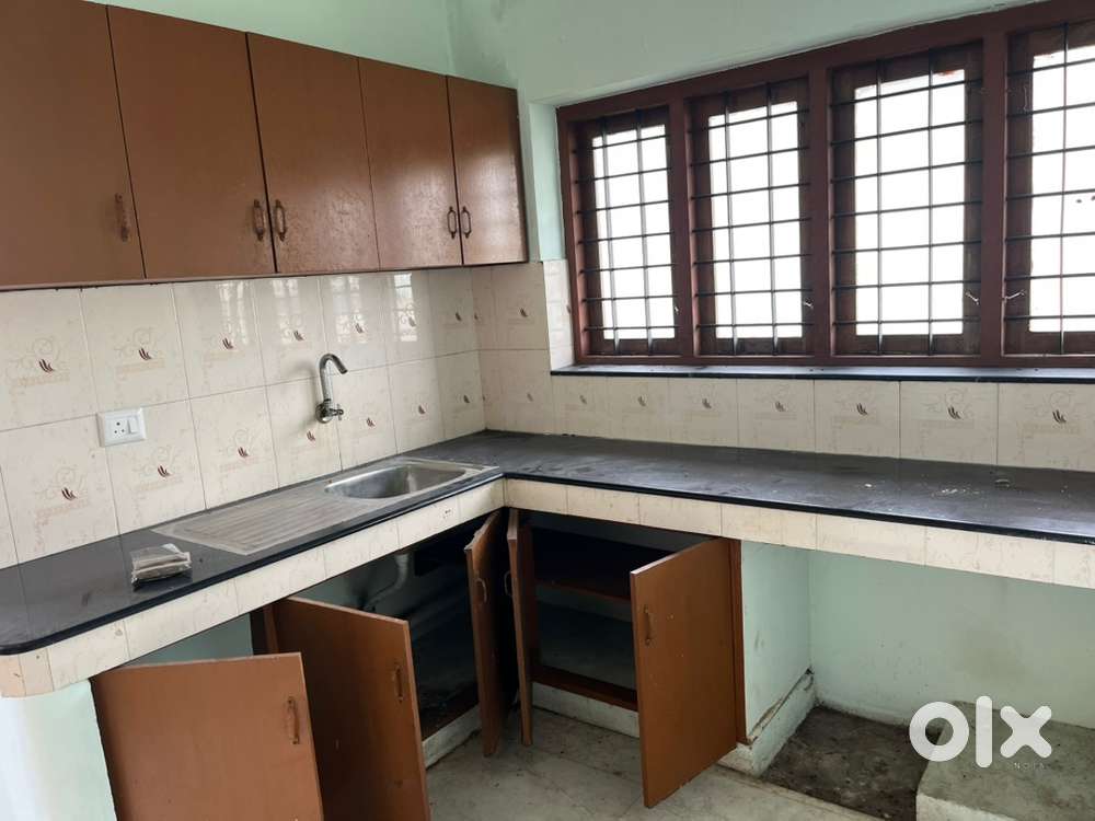 3bhk semi furnished apartment kakkanad Chitkara