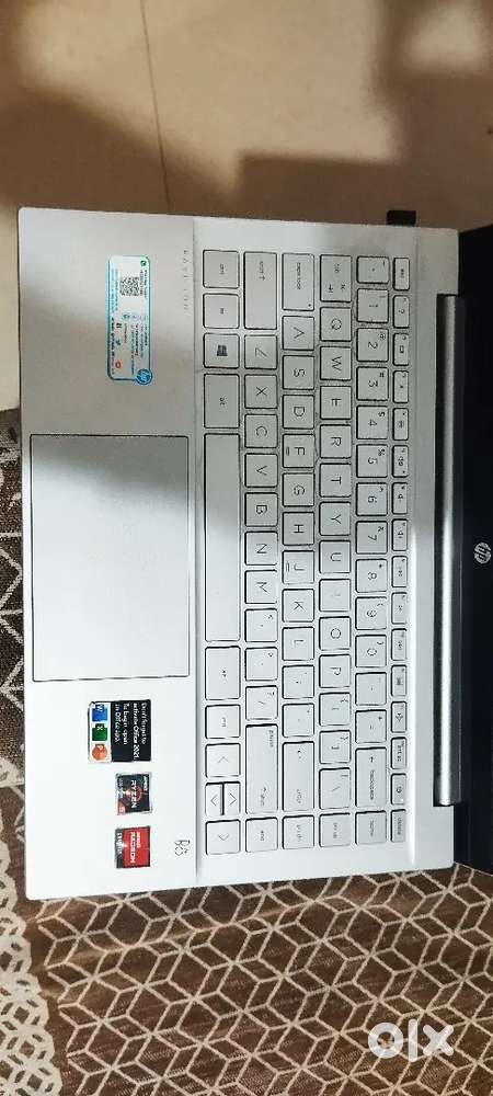Laptop Hp model AMD Ryzen 5 5625u 500 gb, 8gb ram