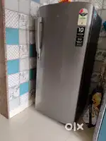 Samsung fridge in new like condition
