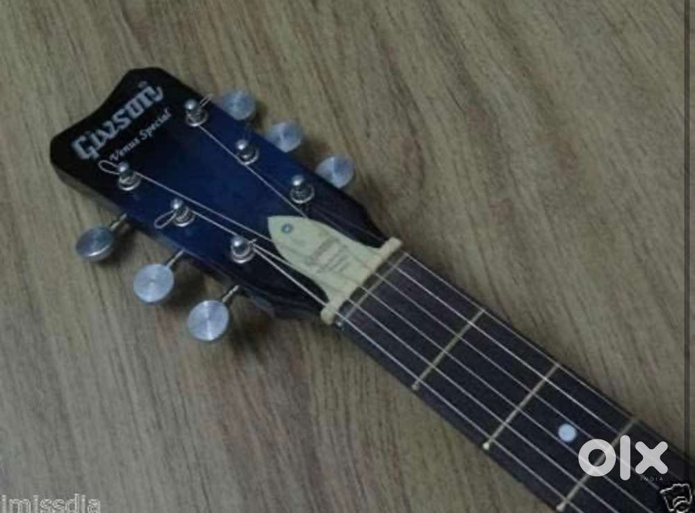 Givson semi electric guitar