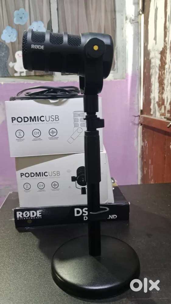 Totally Negotiable Rode PodMic USB + Rode DS1 Desktop Stand