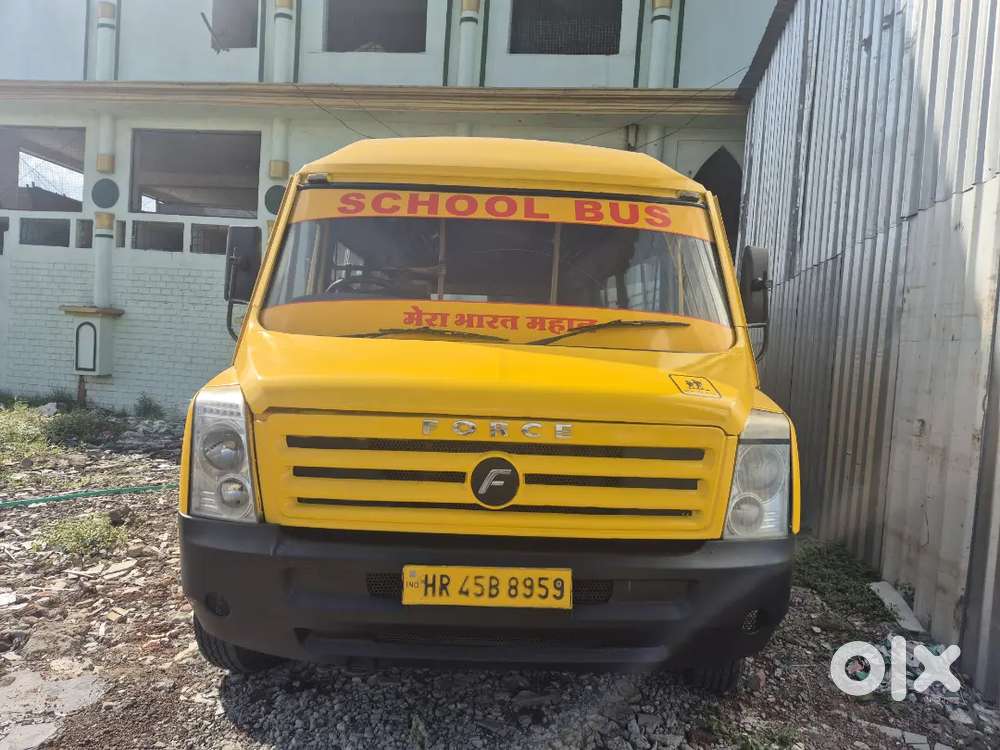School bus 38 seater force motors