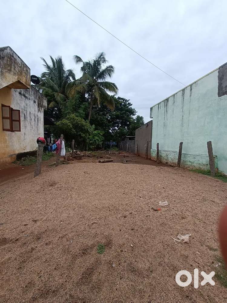 Site at Manalurpetai for sale