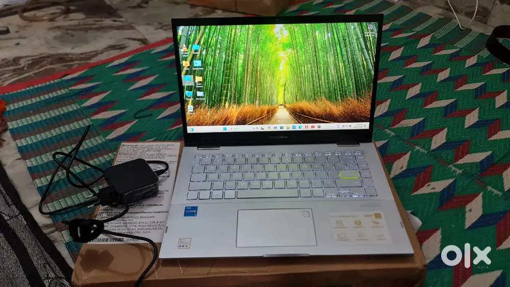 Asus vivobook flip 14 . 8gb