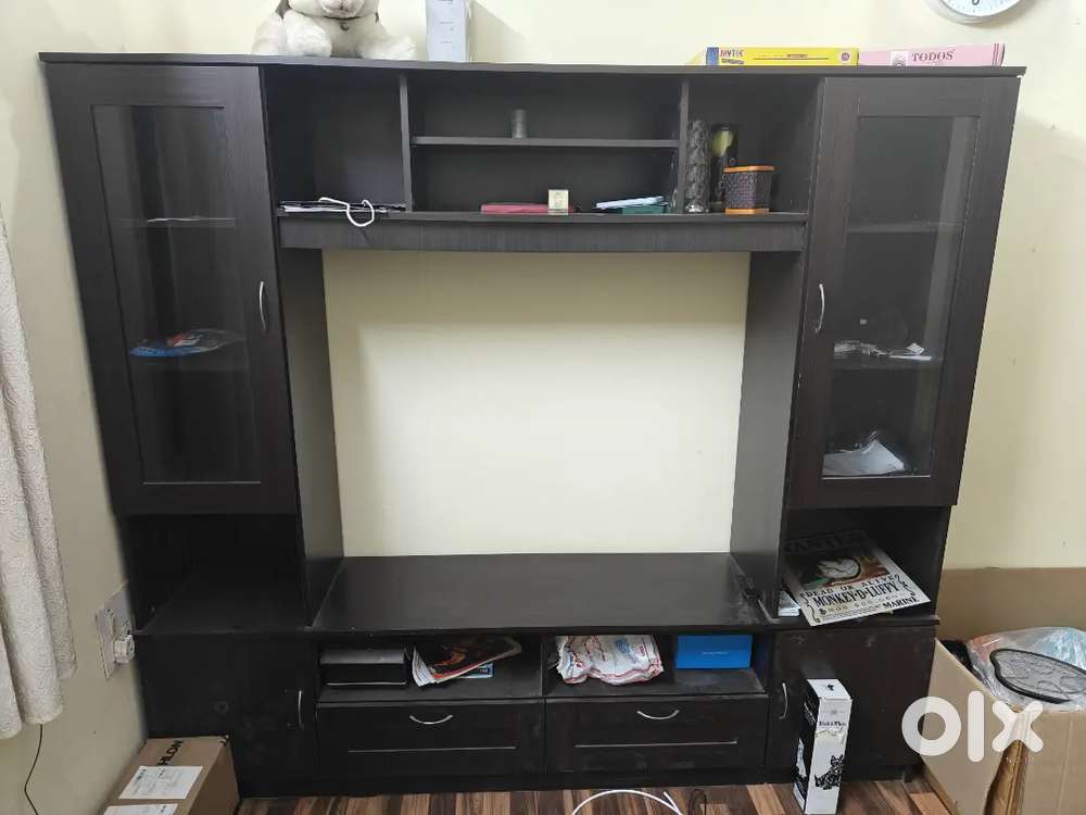43 inch TV ENTERTAINMENT UNIT WITH STORAGE
