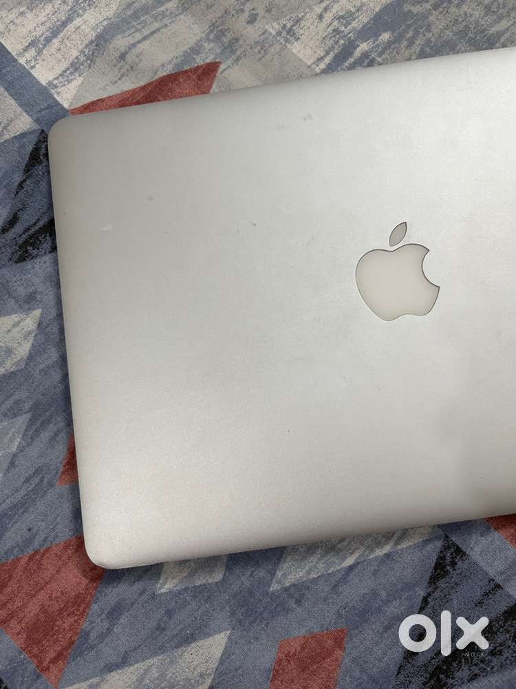 Apple Macbook Air