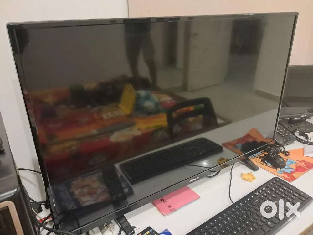 Thomson Smart TV for sale