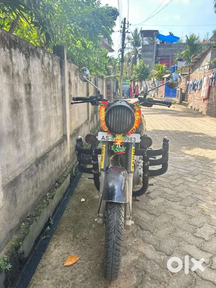 Hojai santibon