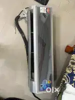 Blue star AC of 5 years old for 20000/-