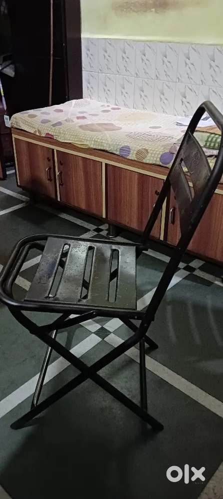 Metal Chair & Philips player