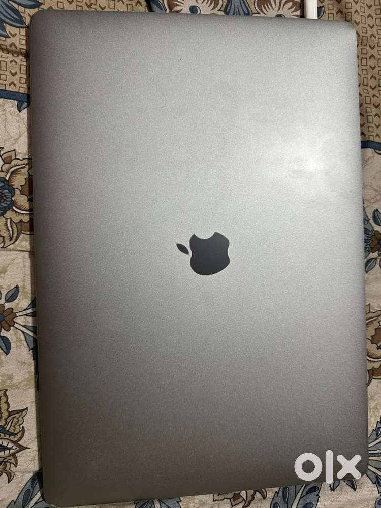 Macbook Pro 15-inch, Intel i7, 16GB Ram, 512GB SSD, 5GB Graphics