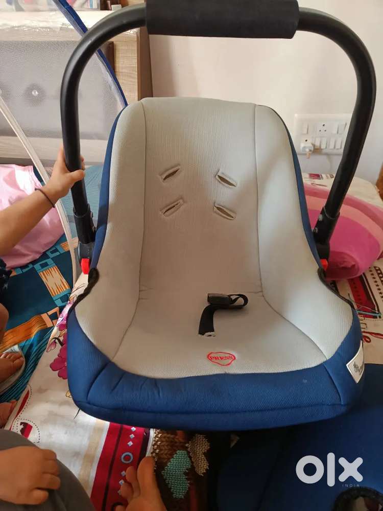 Baby carry cot