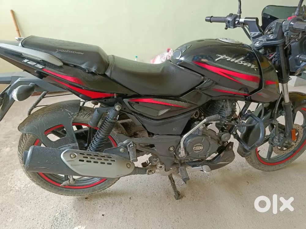 Bajaj Pulsar 125