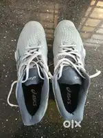 Asics badminton shoe