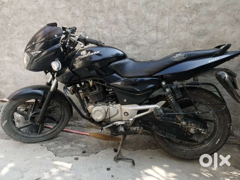 Good condition bike pulsar 150