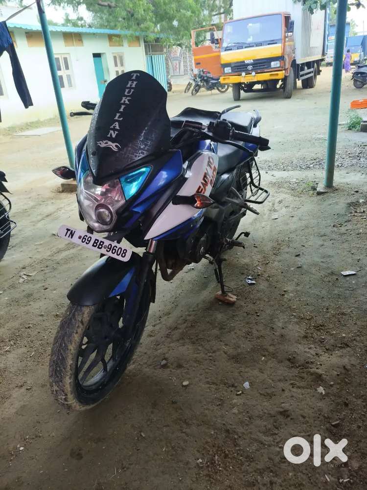 Pulsar As150 (1owner)