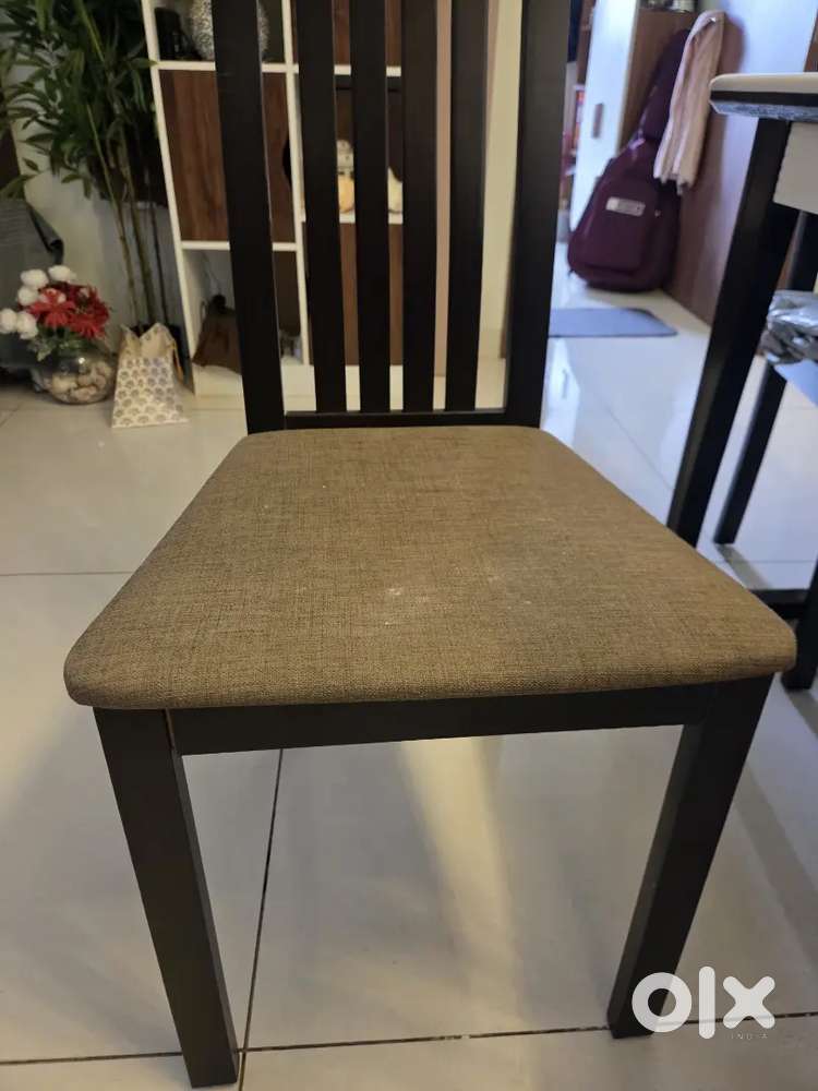 Dining table Chair
