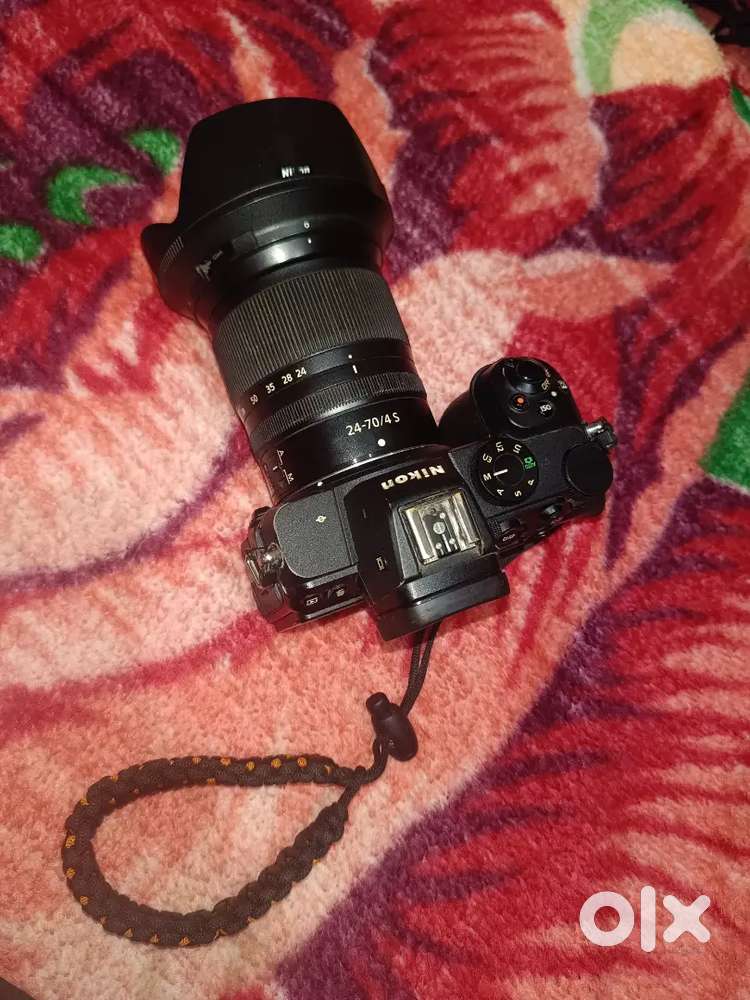 Nikon Z5..