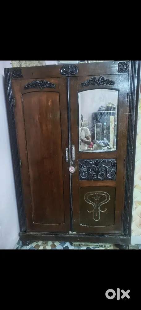 Almirah pure saggun wood h