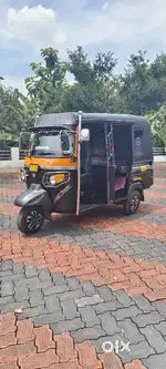 For Sale 2019 Model Ape 2020 Bs 4  ഒന്നാം മാസം സിംഗിൾ ഓണർ