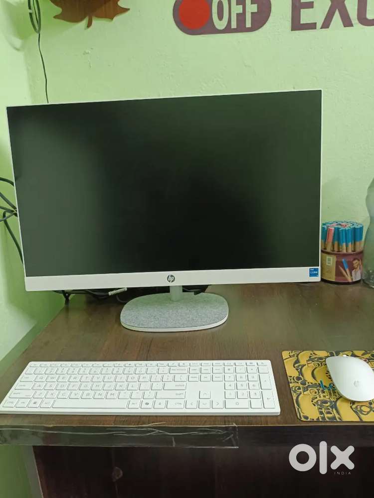 Hp All in One Intel i5  13th gen, 18GB RAM, 1 TB SSD