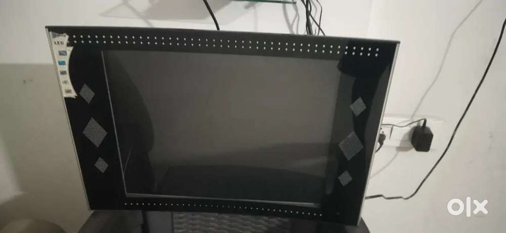 Led tv 24 inch, sagdo