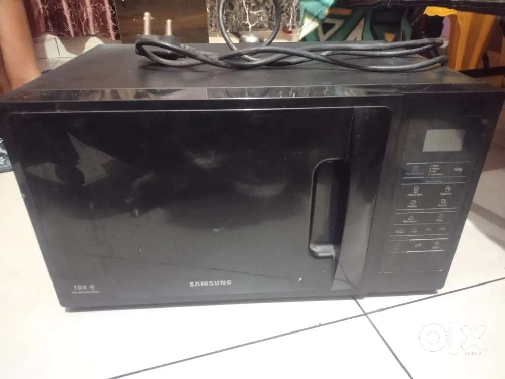 Brand New Samsung Microwave just only 4000