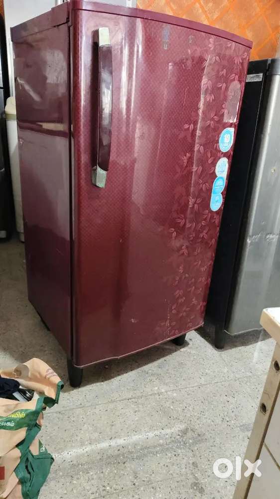 Low budget fridge for sale 3500