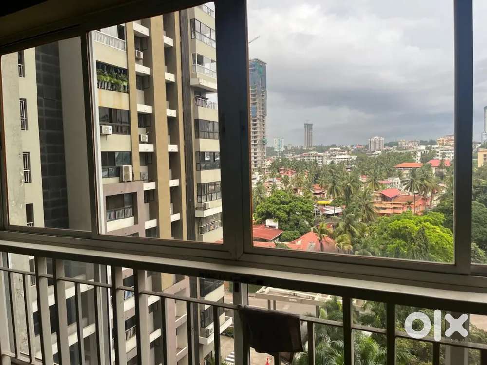 Laxury flat in prestige apartment 2 BHK and 3.bed 2 bath flat