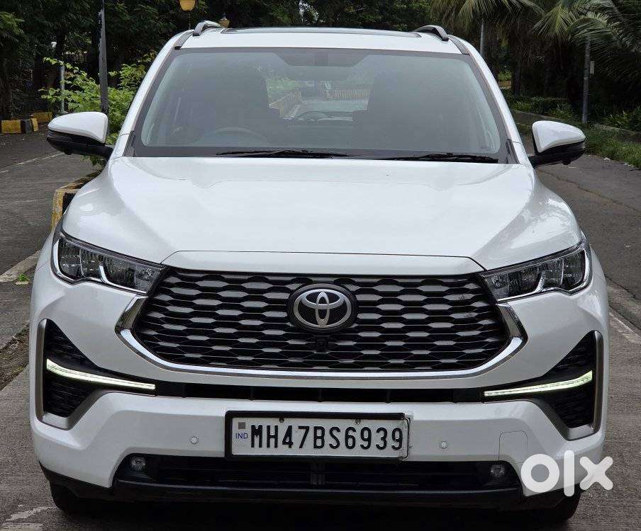 Toyota Innova Hycross 2.0 ZX Hybrid 7 STR, 2024, Petrol