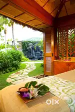 Good looking beautiful female (girl)therapist need for spa