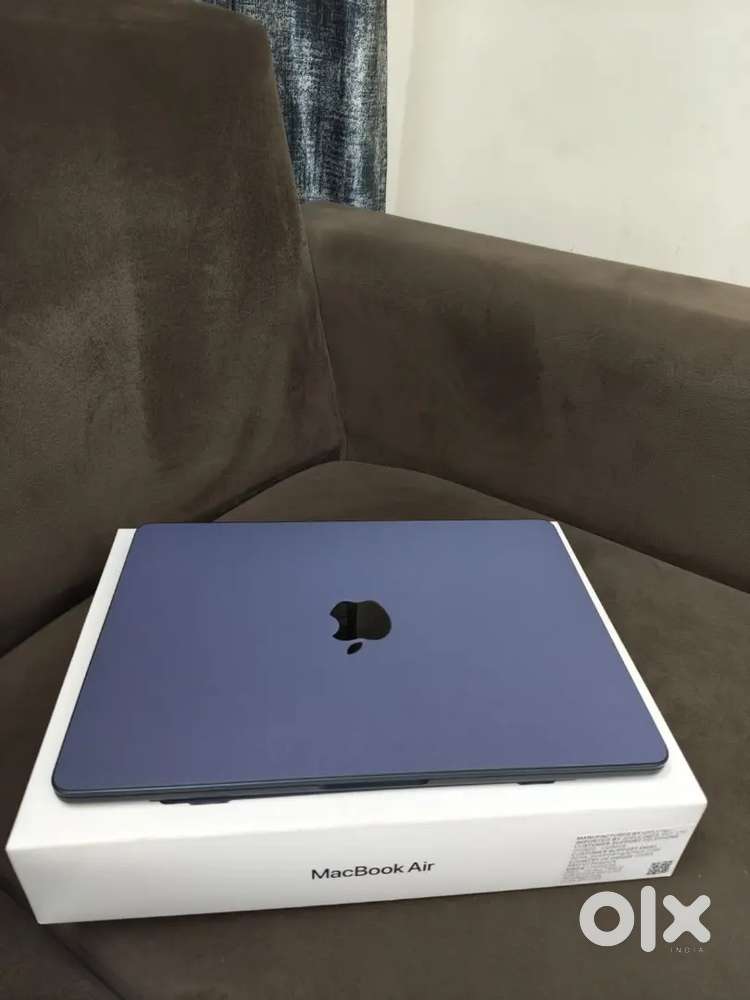 Macbook air m2 16gb ram 256gb ssd